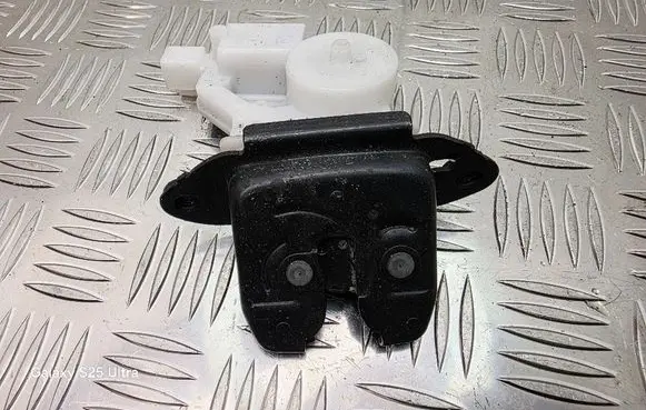 Nissan Qashqai Tailgate/trunk/boot lock/catch/latch