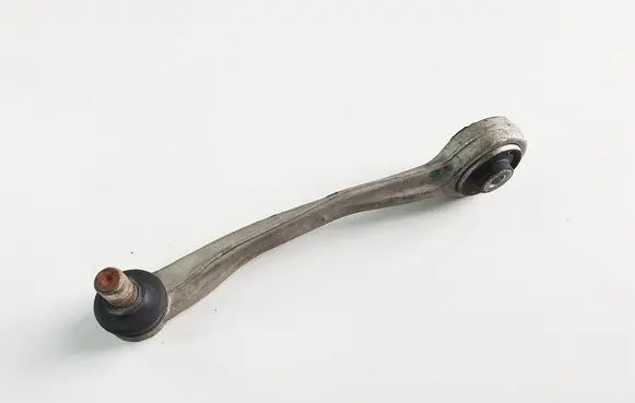 Audi A6 C7 Front upper control arm/wishbone 