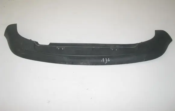 Front bumper lip