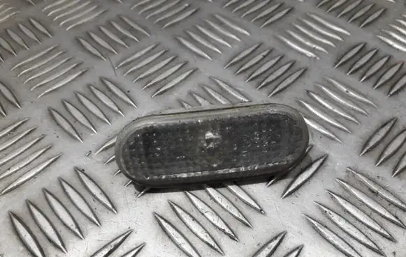 Volkswagen PASSAT B5 Front fender indicator light 1j5949117a