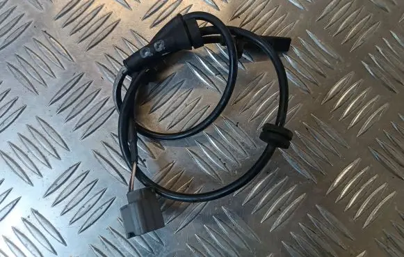 Nissan Qashqai ABS brake wheel speed sensor 47910-4ea0a