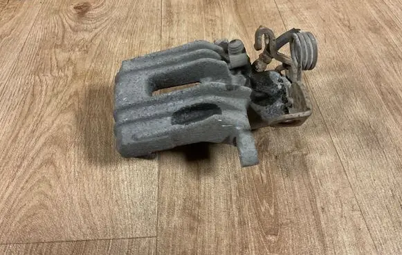 Rear brake caliper