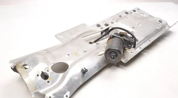 Aston Martin Vantage III Front wiper linkage and motor AG4367350AA