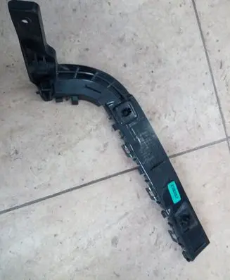 Suzuki SX4 S-Cross Rear bumper mounting bracket 7183161M0R
