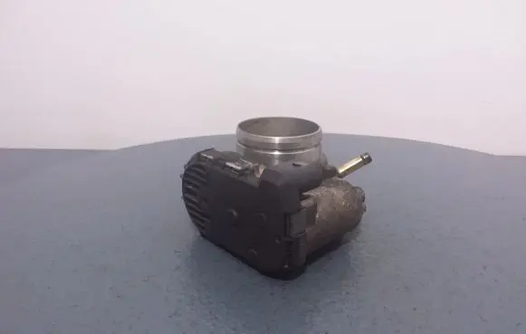 Skoda Octavia Mk1 (1U) Throttle body valve 06A133062D