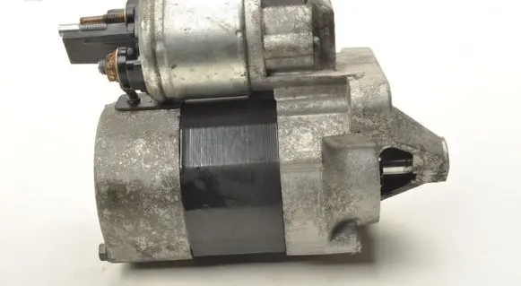 Dacia Duster Starter motor 8200266777E