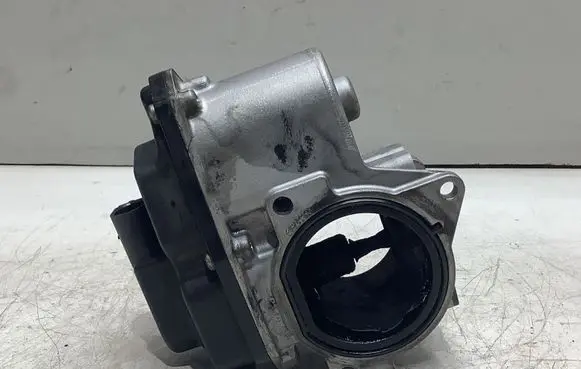 Audi A4 S4 B8 8K EGR valve 03L131501K 21010071