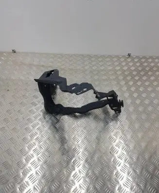 Mercedes-Benz C W204 Headlight/headlamp mounting bracket 204620596 A204620596