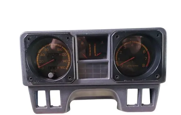 Mitsubishi Pajero Speedometer (instrument cluster) MB716914 326280