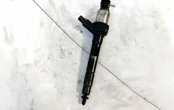 Mazda 3 II Fuel injector R2AA13H50
