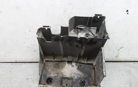 Land Rover Discovery Battery tray 