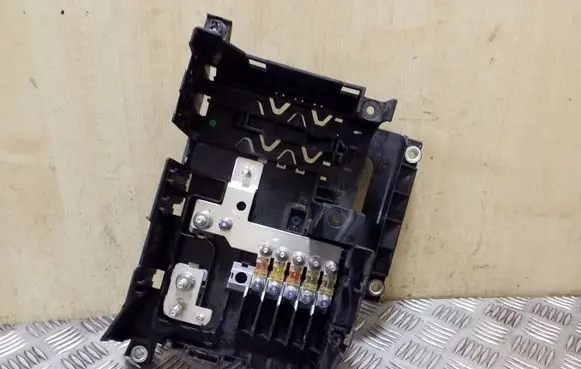 Audi Q7 4L Fuse box set 7L0937548C
