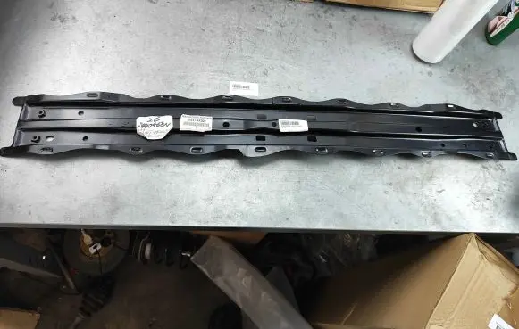 Toyota Hilux (AN10, AN20, AN30) Other body part 63141kk020