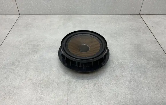 Volkswagen Scirocco Front door speaker 1K8035454