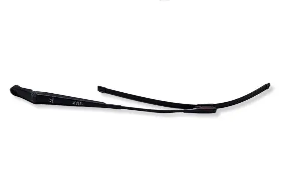Opel Zafira B Front wiper blade arm 13145563