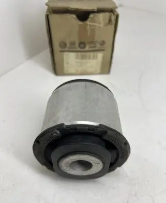 Audi A4 S4 B7 8E 8H Rear axle beam mounts housing 8E0505145AR