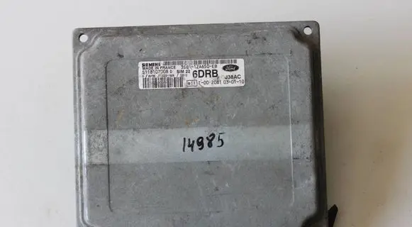 Ford Fiesta Engine control unit/module 3S6112A650EB S118107008D