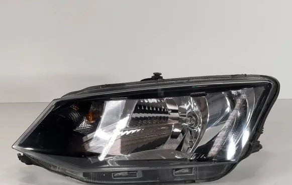 Skoda Fabia Mk3 (NJ) Headlight/headlamp 6V1941015C 90059496 0811170918