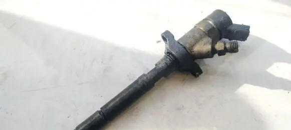 Ford Focus C-MAX Fuel injector 0445110188