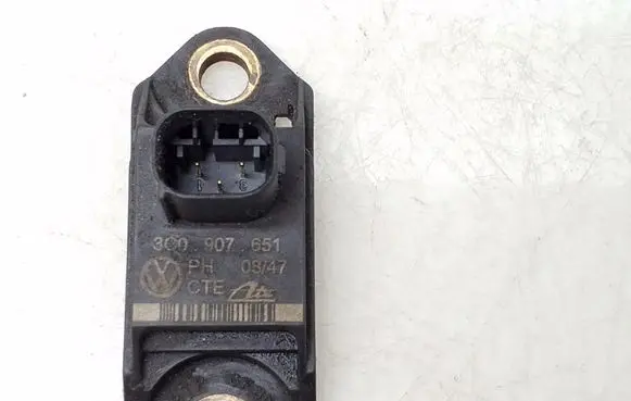 Volkswagen PASSAT CC Sensor 3C0907651