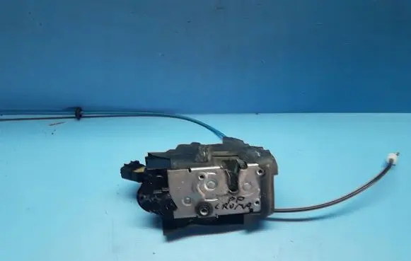 Fiat Croma Front door lock