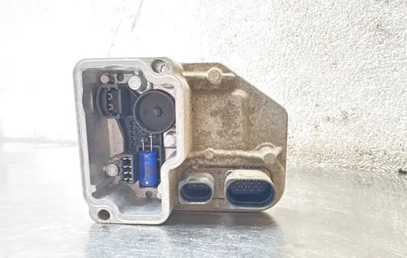 Volvo XC90 Torque split ecu control unit/module 5WP3351702 11068301 HAP542