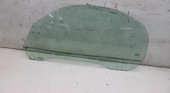 Porsche Boxster 987 Front door window/glass (coupe) 