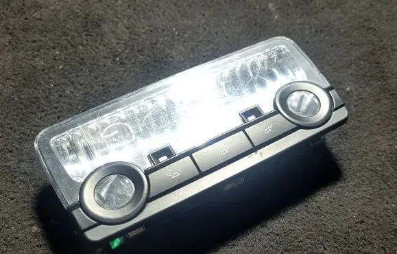 BMW 5 F10 F11 Rear seat light 9163699 110503 6570100000