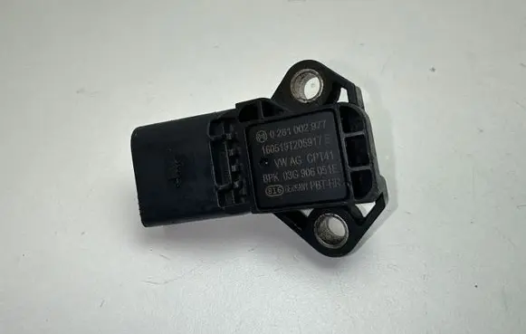 Audi A3 S3 8V Air pressure sensor 03G906051E