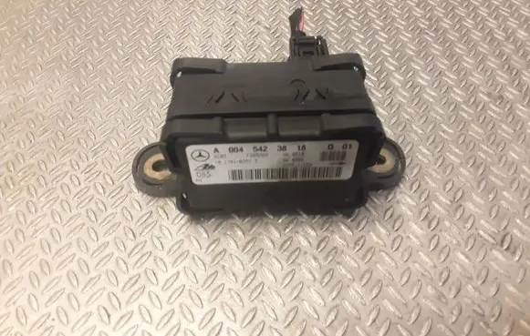 Mercedes-Benz R W251 ABS wheel speed sensor A0045423818 0045423818