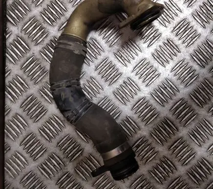 Land Rover Evoque I Engine coolant pipe/hose