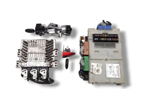 Ford Galaxy Engine ECU kit and lock set 5WS40402K-T 6G91-12A650-EK