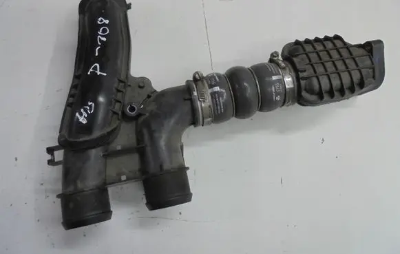 Peugeot 308 Intercooler hose/pipe 9687261180