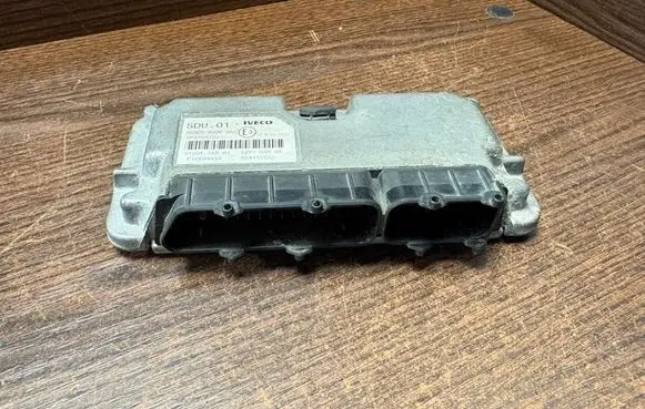 Iveco Daily 4th gen Engine control unit/module 504151573 6160136903