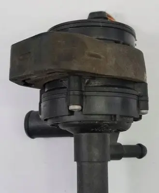 Mercedes-Benz GLK (X204) Electric auxiliary coolant/water pump