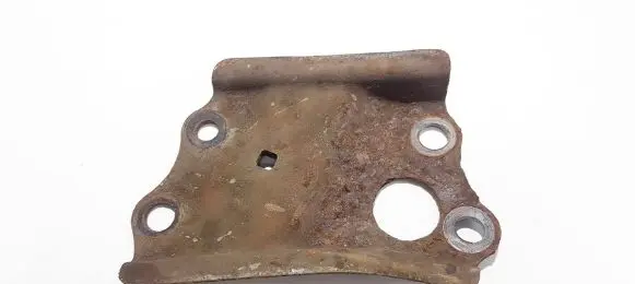 Toyota Avensis T270 Bracket in trunk/boot 