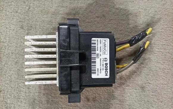 Ford Fusion II Heater blower motor/fan resistor DG9H-19E624-AA