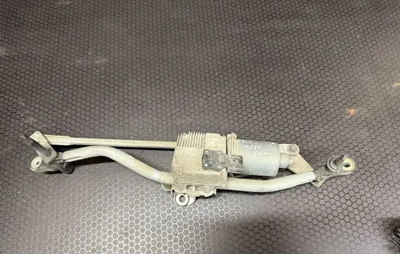 Audi A5 8T 8F Front wiper linkage and motor 8T1955119B 8J1955119 405132