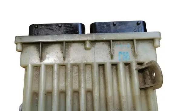 Opel Zafira A Fan control module 24462346 15408375
