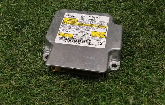Chevrolet Aveo Airbag control unit/module 96806963 5WY67082