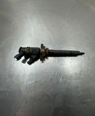 Fuel injector