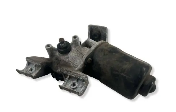 Land Rover Discovery 3 - LR3 Wiper motor DLB000141