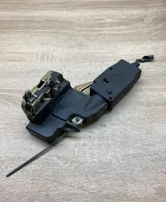 Volvo S40, V40 Front door lock 