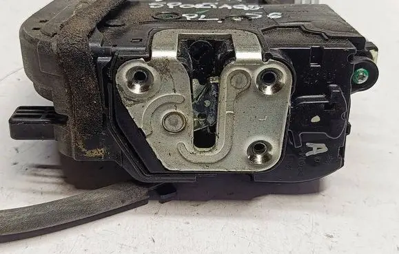 KIA Sportage Front door lock 813103U020S6 813103U020