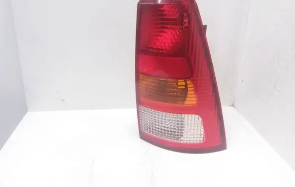 Ford Focus Rear/tail lights XS4X13404EC