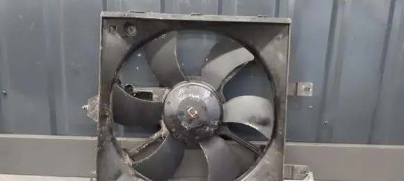 Nissan Primera Electric radiator cooling fan 8240199