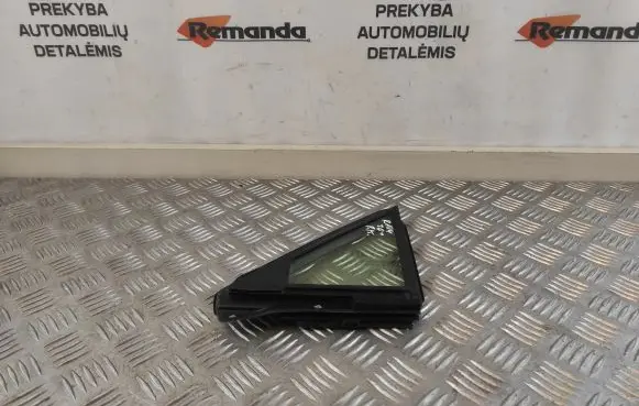 Toyota RAV 4 (XA50) Front door vent window glass four-door 43R00034