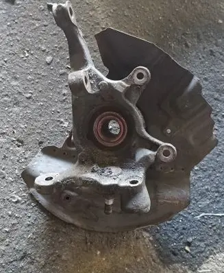 BMW X5 E53 Rear wheel hub spindle/knuckle 