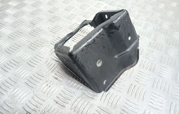 Nissan Qashqai Fuel filter bracket/mount holder 