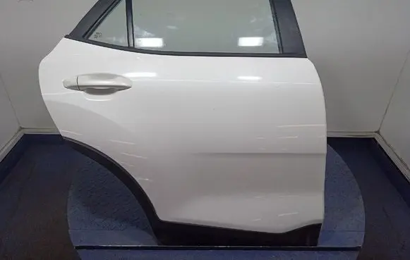 KIA Stonic Rear door 
